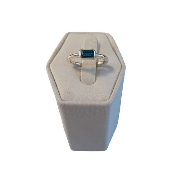 Silver Tone Multi-Stone Ring Stack in Sizes 5, 6 & 7.. - Picture 2 of 5